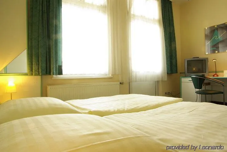 Hotel Nova Berlin 2*,  Germany